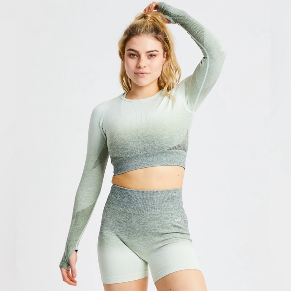 AYBL Pulse Ombré Seamless Long Sleeve‎ Crop Top Women’s Size Small - Picture 2 of 8